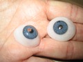 neues Prothesen-Augenpaar März 2012